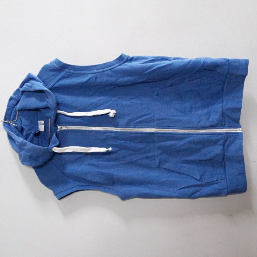 Oversized hoodie vest